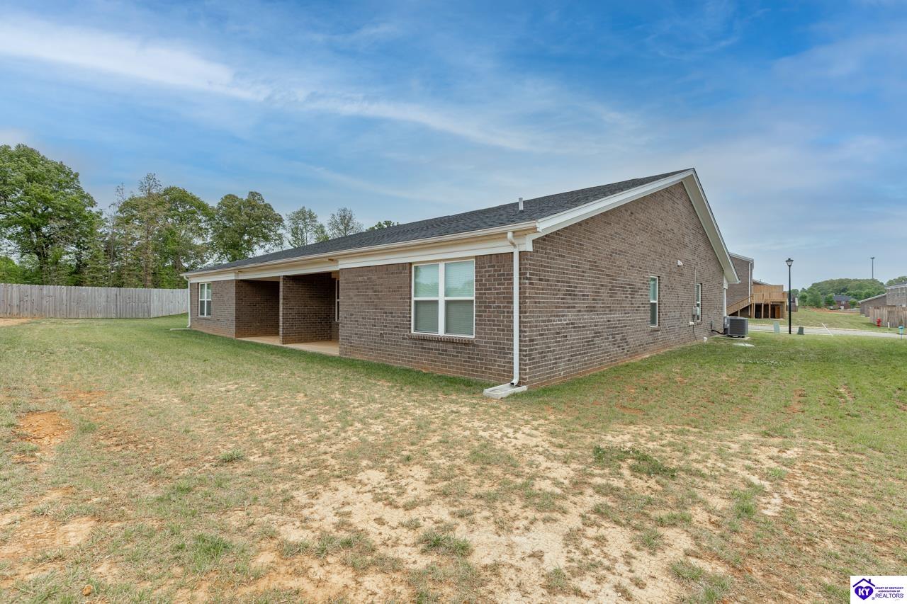 305 & 307 Breckinridge Circle