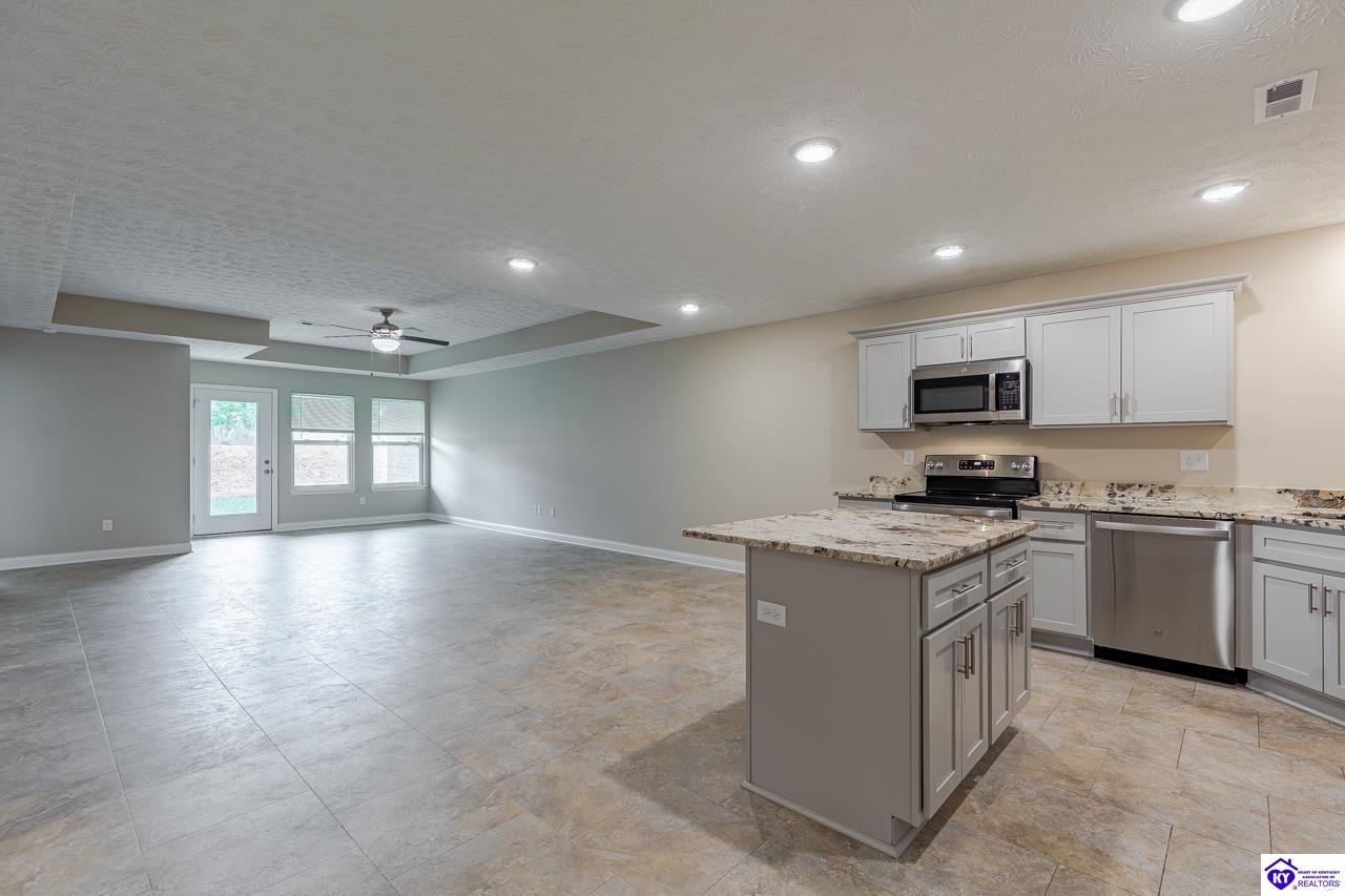 305 & 307 Breckinridge Circle