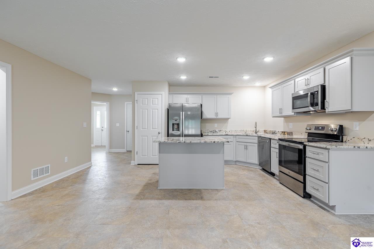 305 & 307 Breckinridge Circle