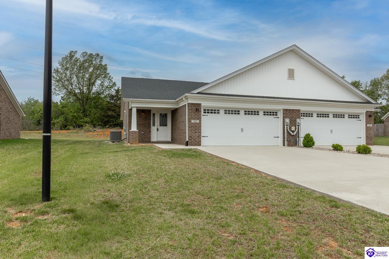 305 & 307 Breckinridge Circle