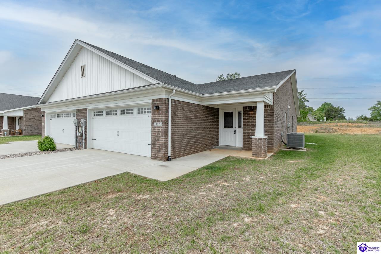 305 & 307 Breckinridge Circle