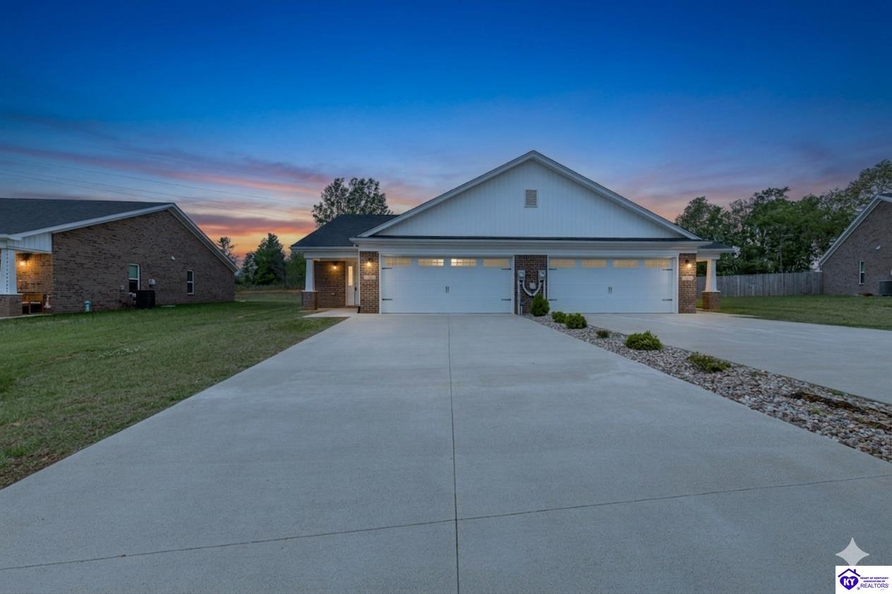 305 & 307 Breckinridge Circle
