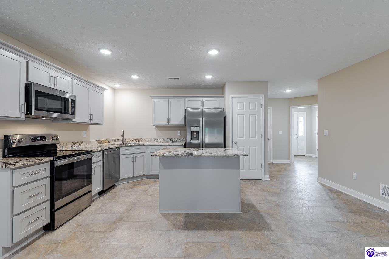 305 & 307 Breckinridge Circle