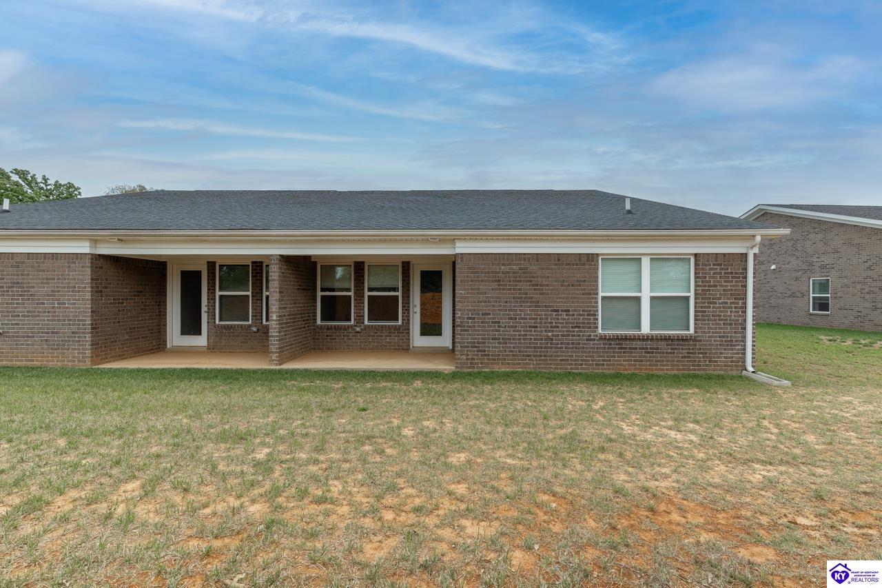 305 & 307 Breckinridge Circle