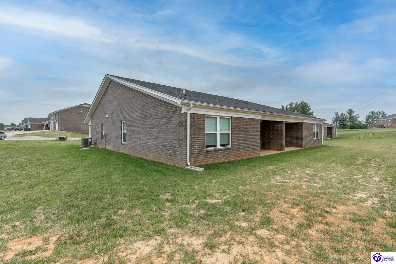 305 & 307 Breckinridge Circle