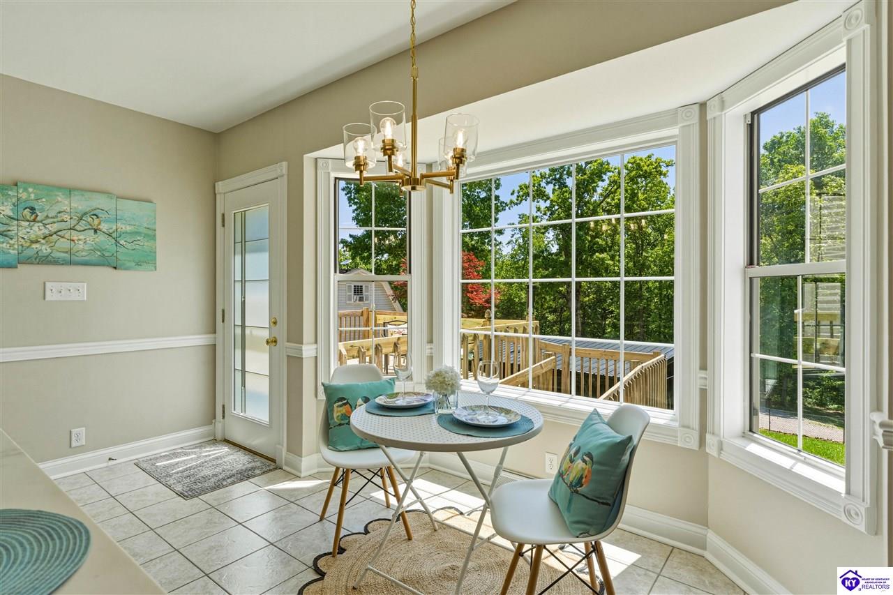 7 Oakwood Court