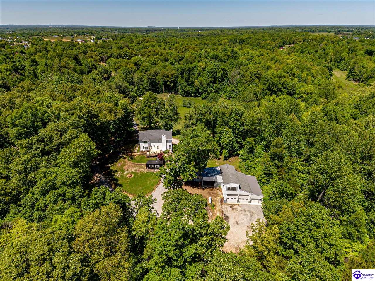 7 Oakwood Court