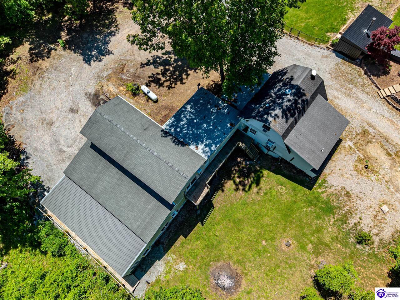 7 Oakwood Court