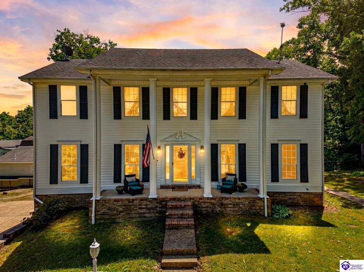 7 Oakwood Court