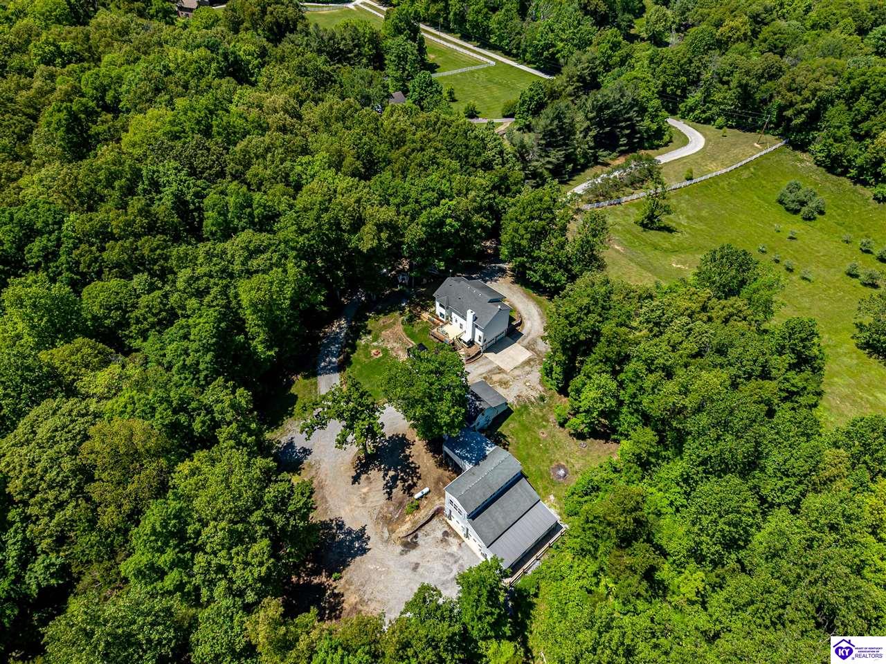 7 Oakwood Court