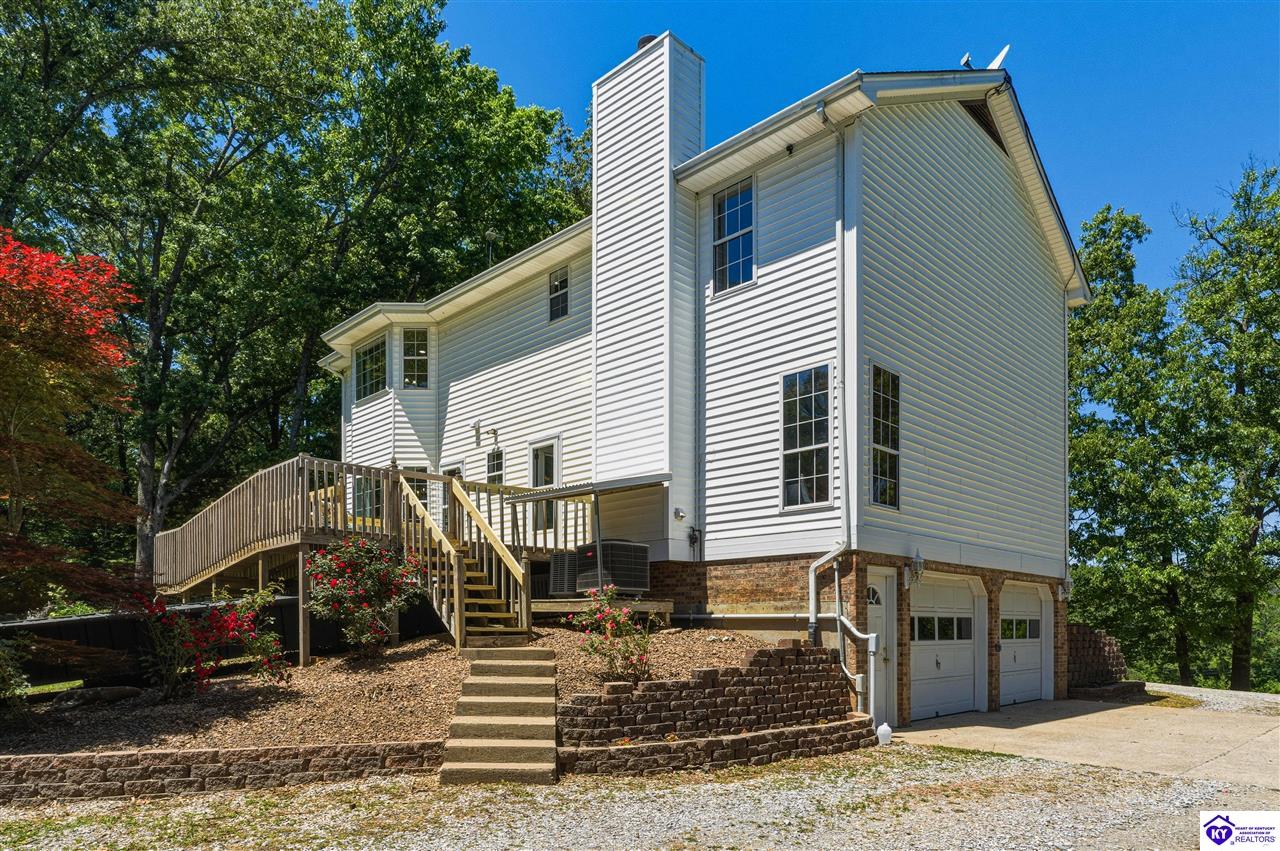 7 Oakwood Court
