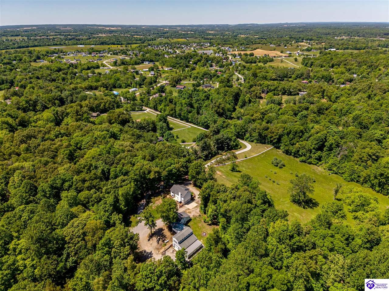 7 Oakwood Court