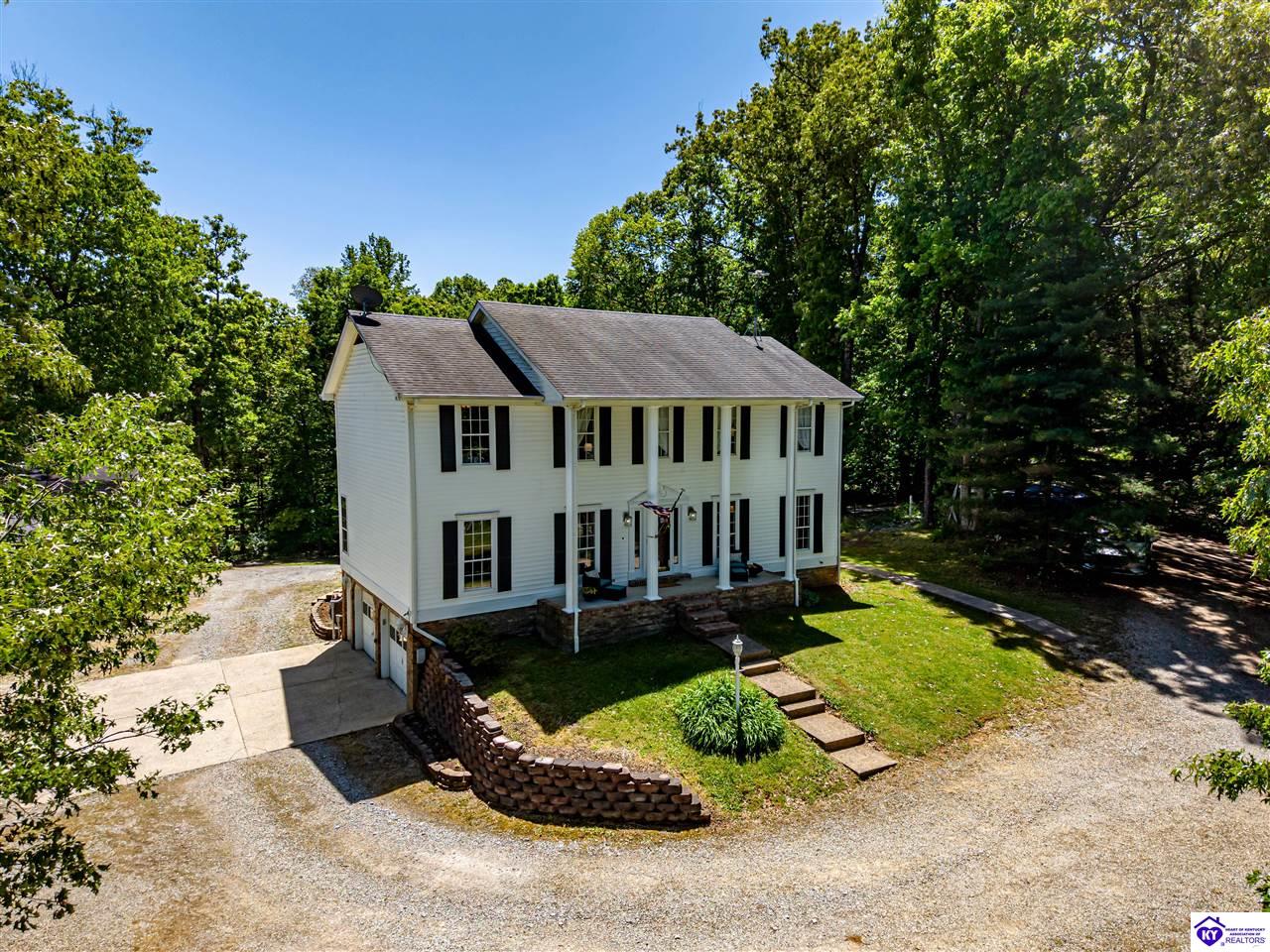 7 Oakwood Court