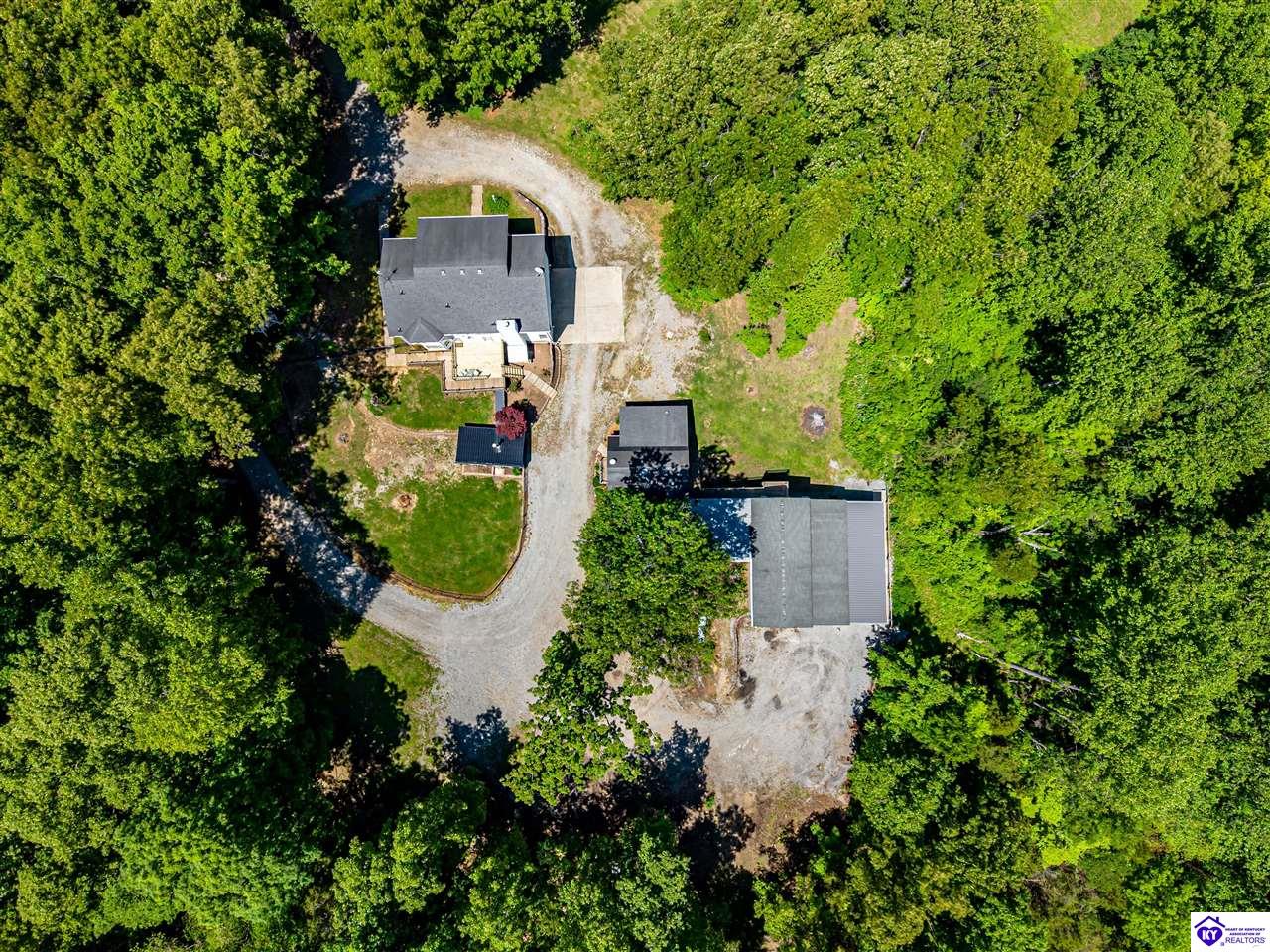 7 Oakwood Court