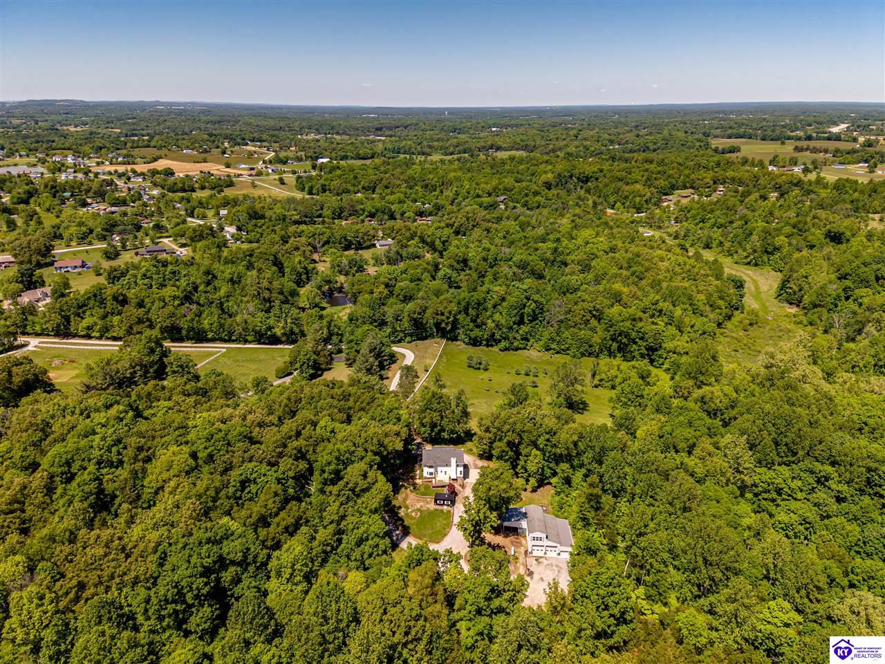 7 Oakwood Court