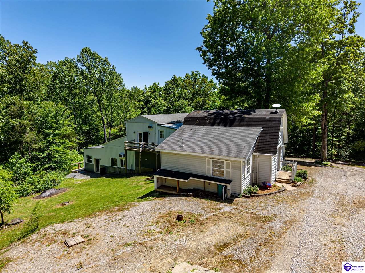 7 Oakwood Court