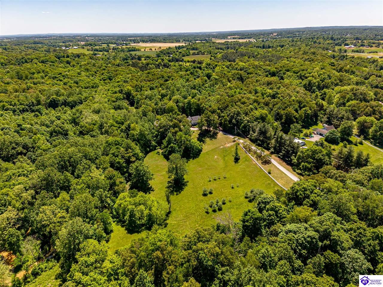 7 Oakwood Court