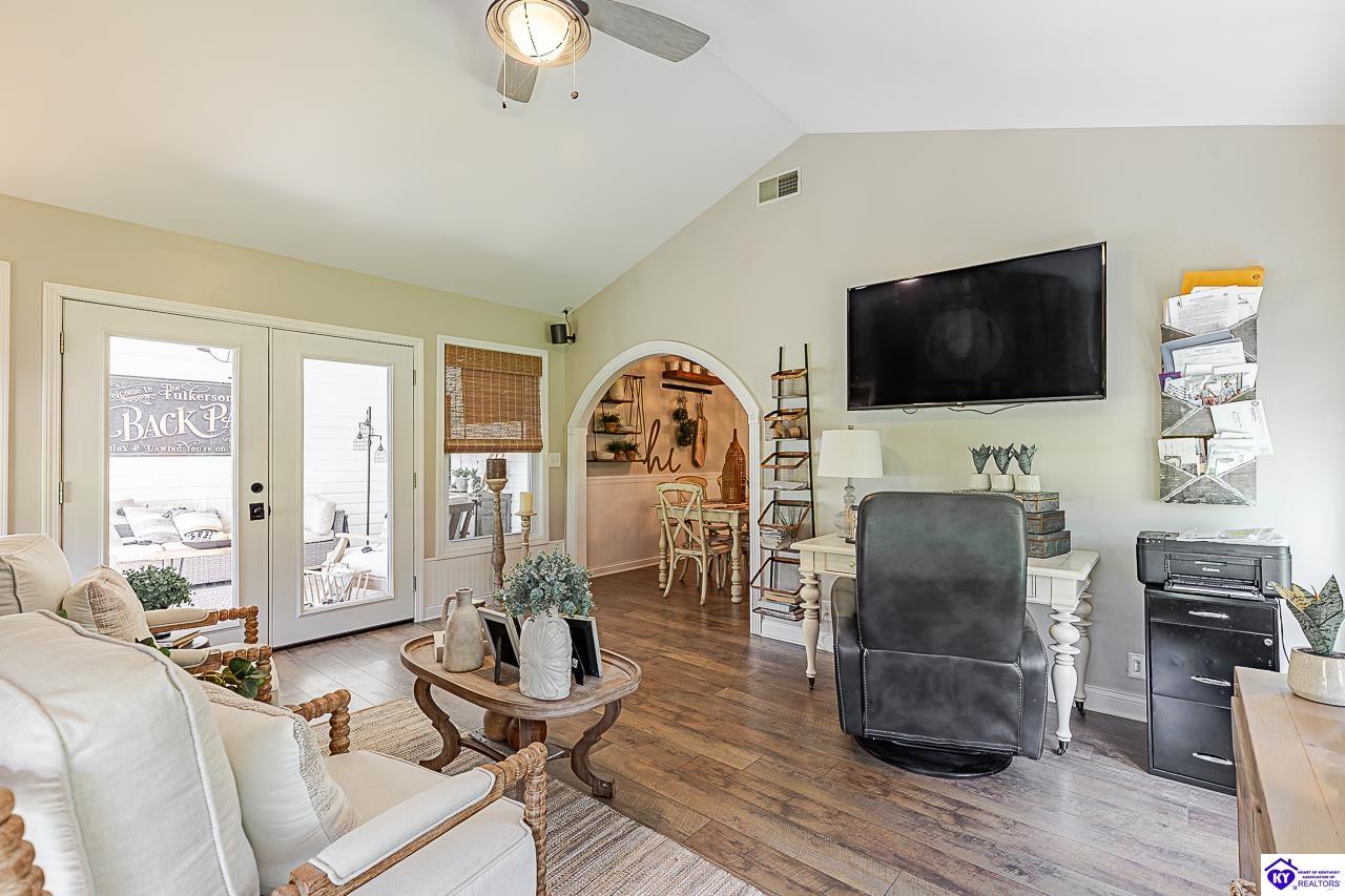 106 A Cottage Circle