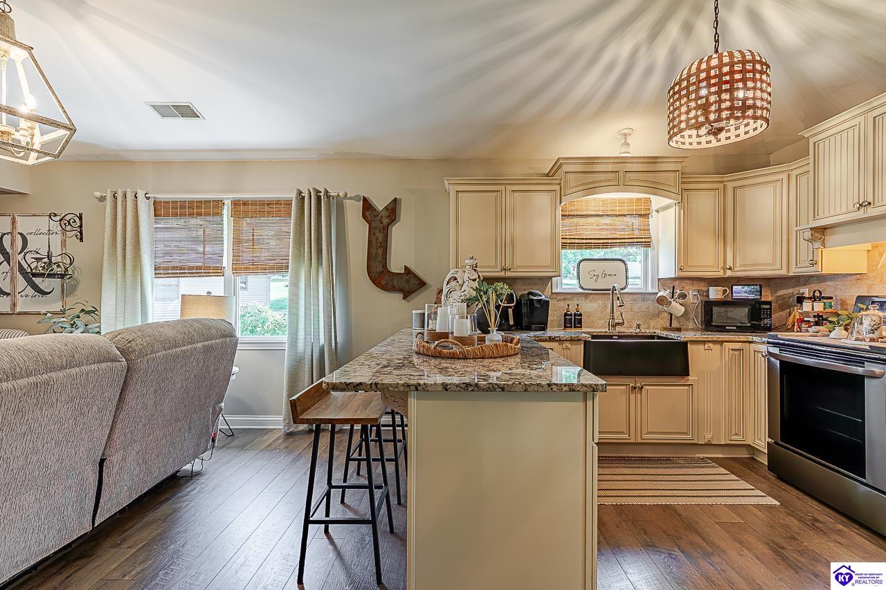 106 A Cottage Circle