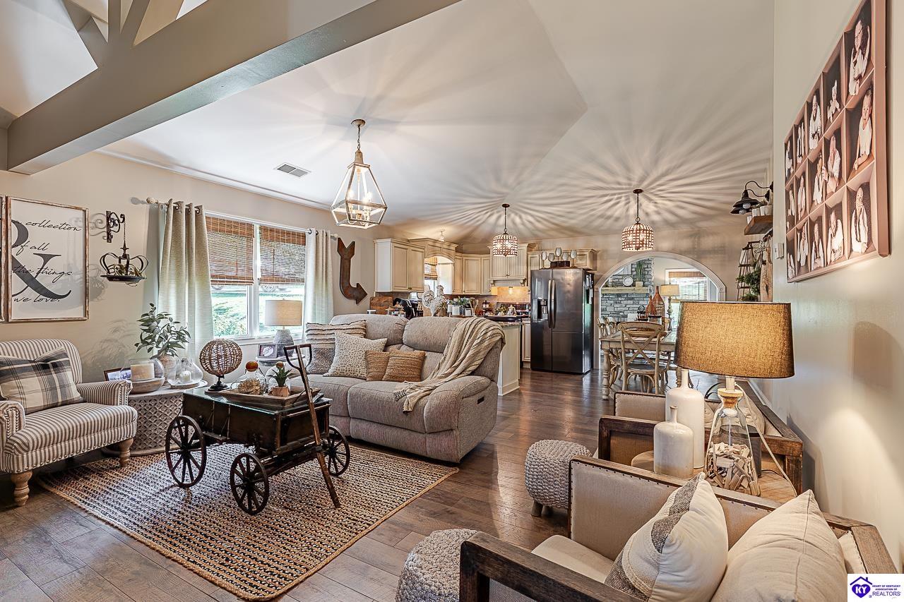 106 A Cottage Circle
