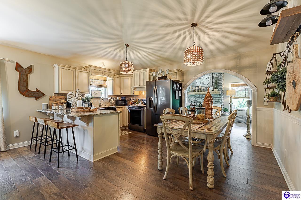 106 A Cottage Circle