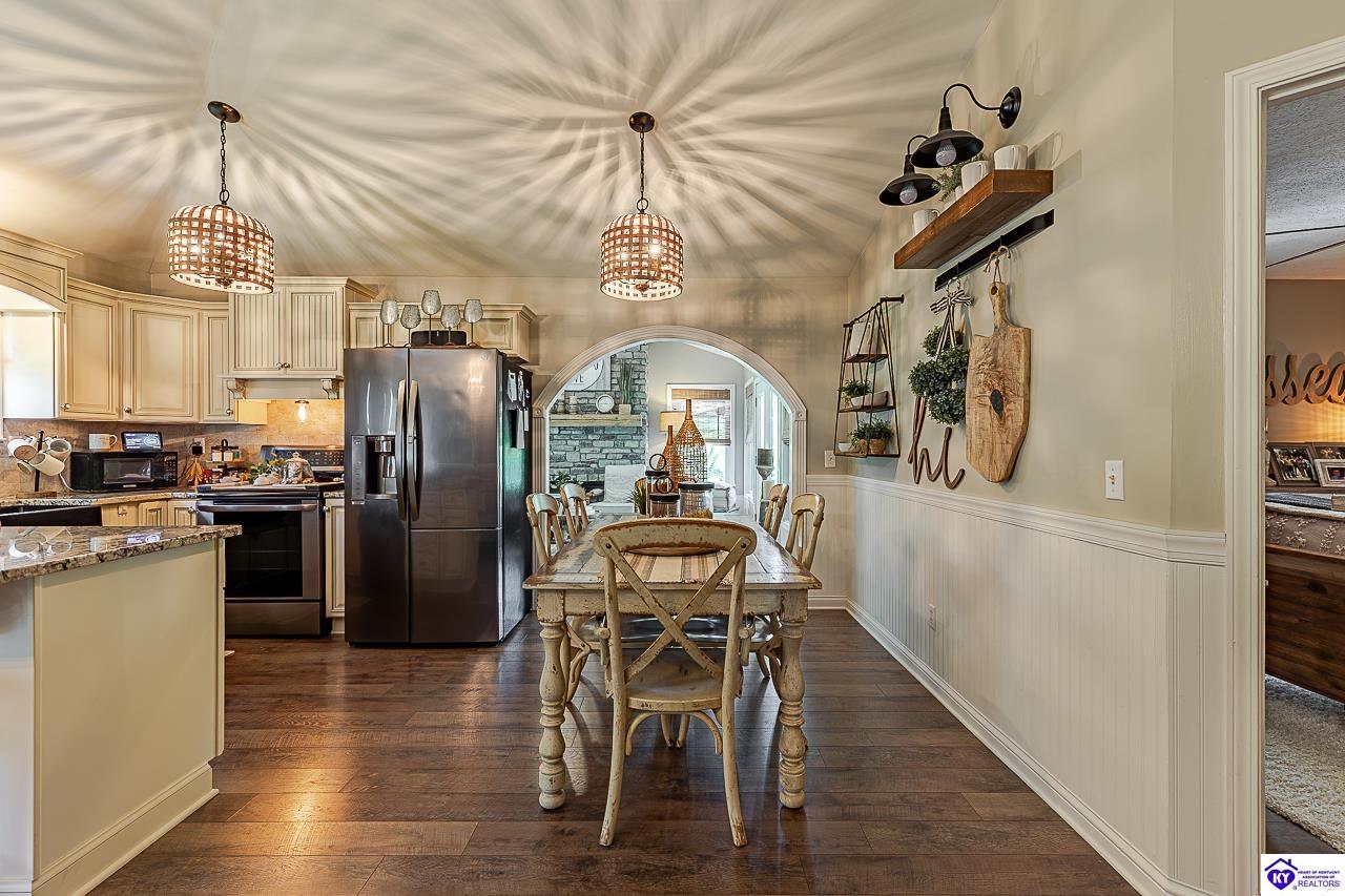 106 A Cottage Circle