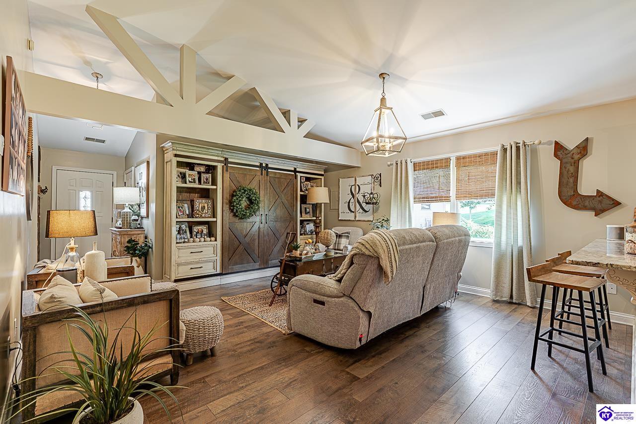 106 A Cottage Circle