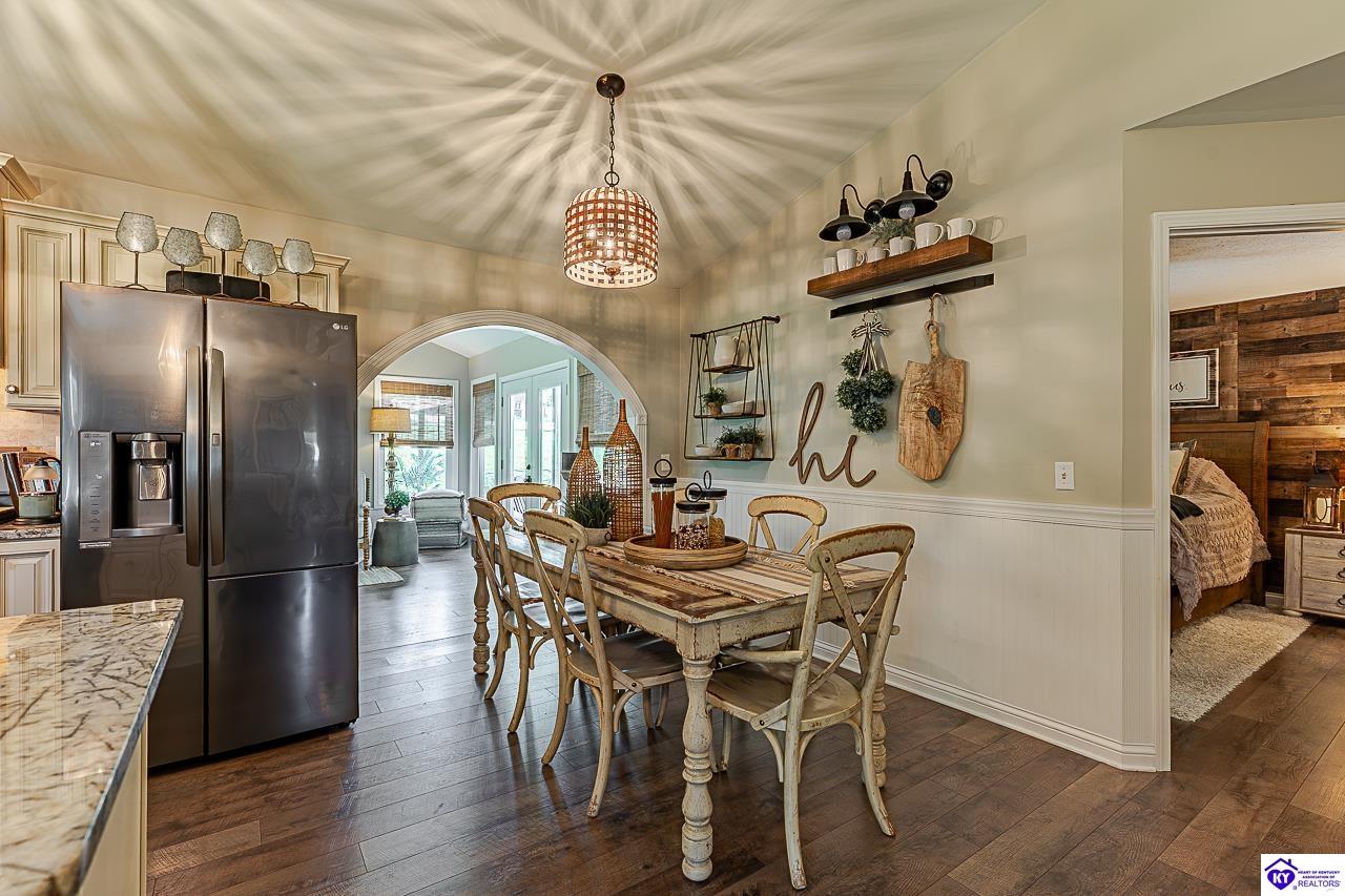 106 A Cottage Circle