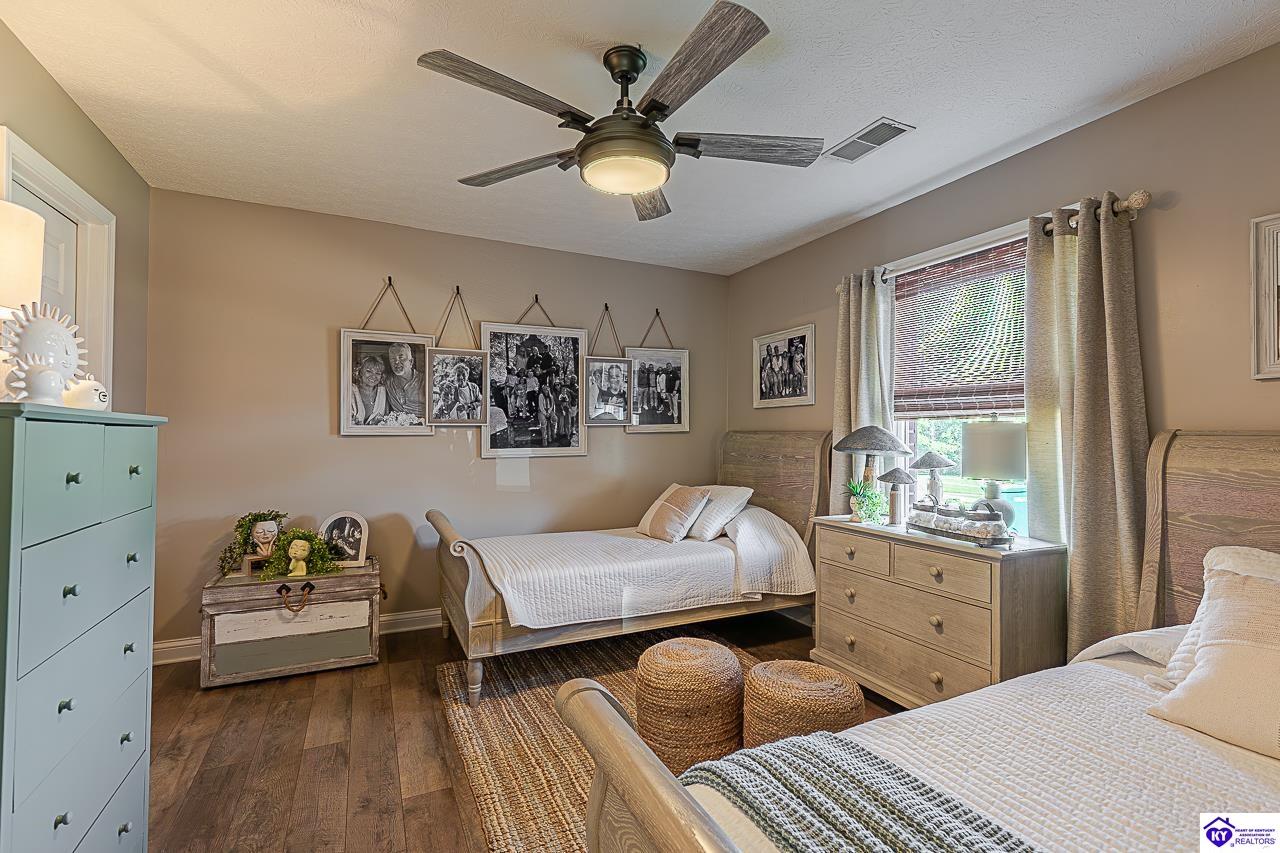 106 A Cottage Circle