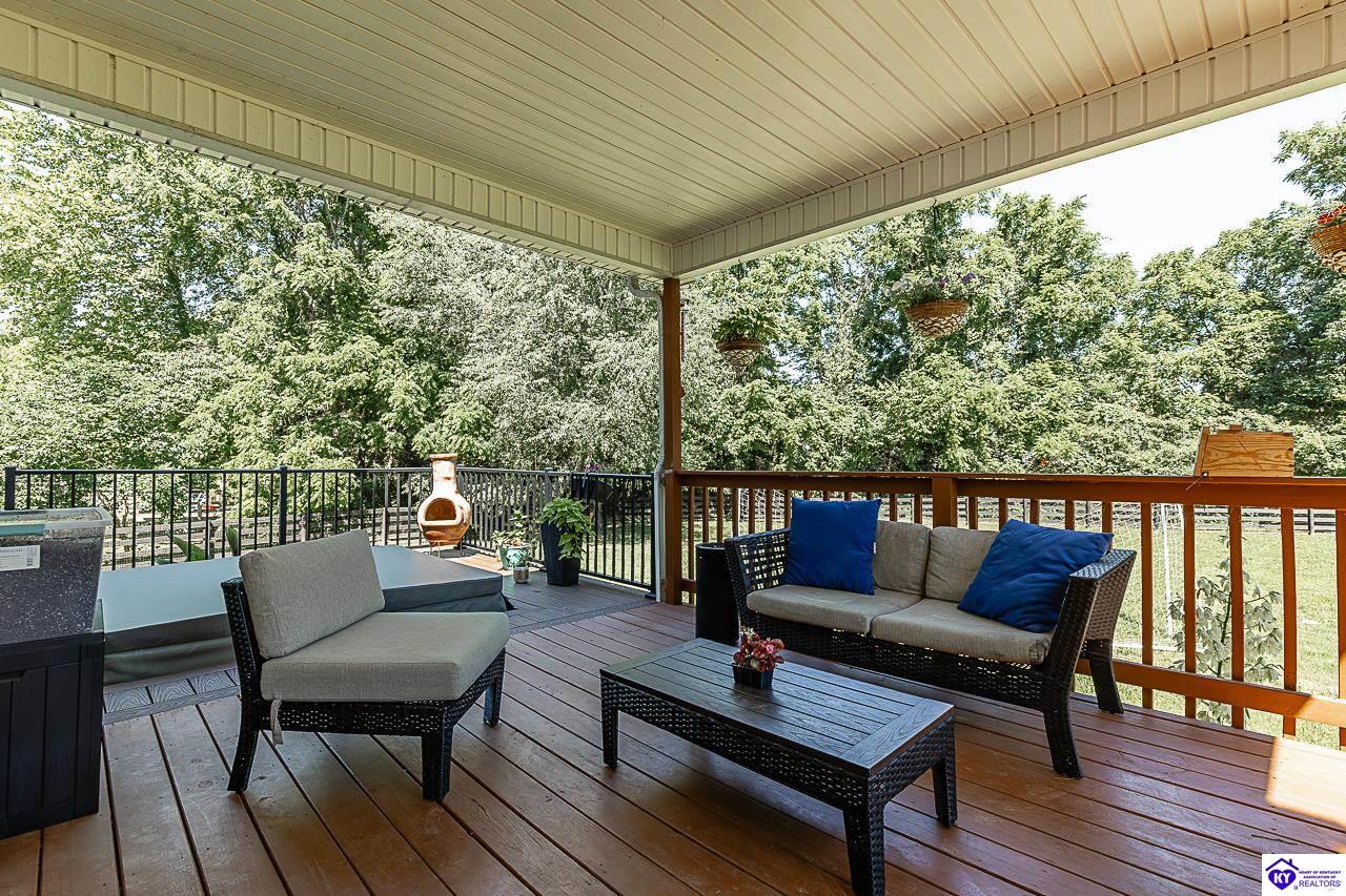 124 W Mossy Creek Court