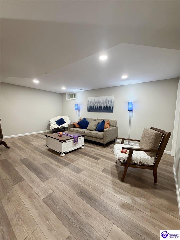 124 W Mossy Creek Court