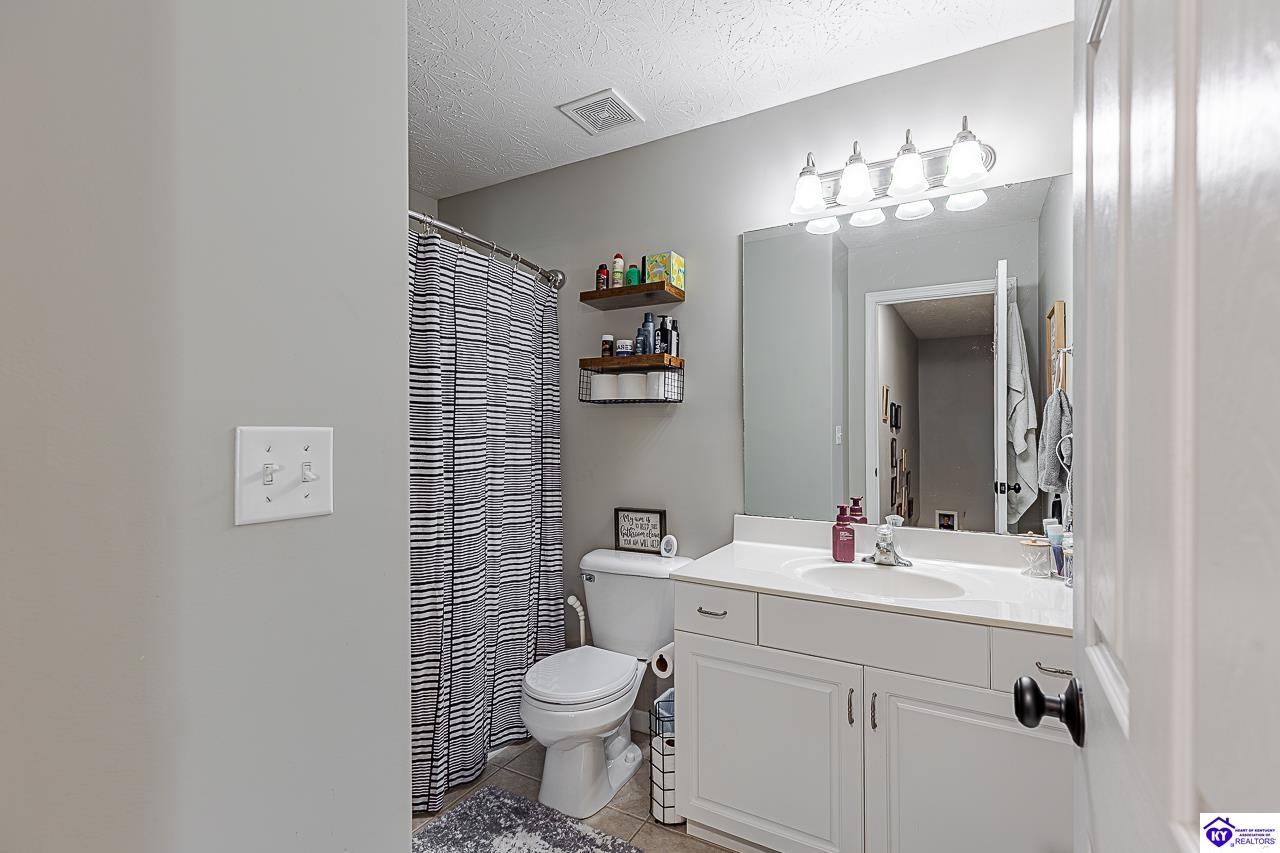 124 W Mossy Creek Court