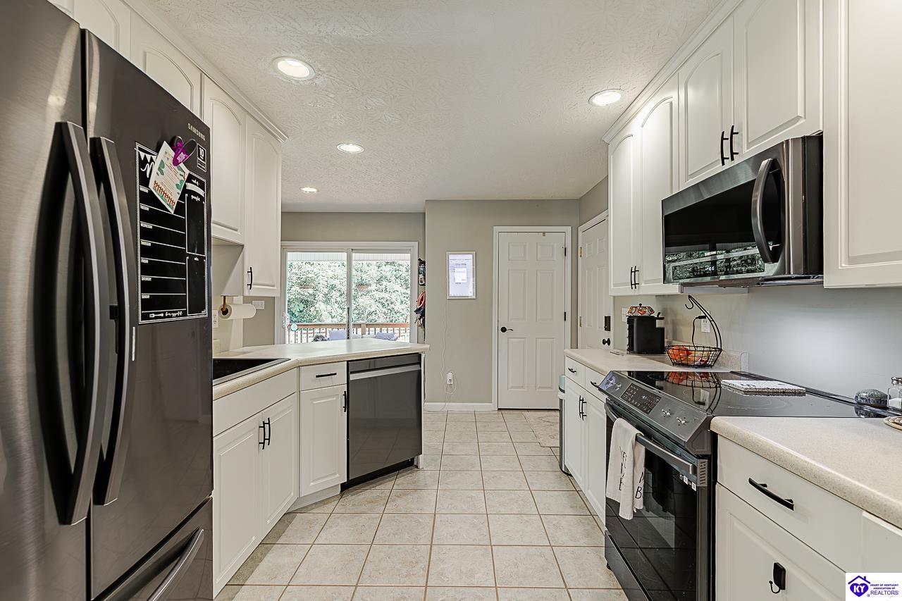 124 W Mossy Creek Court