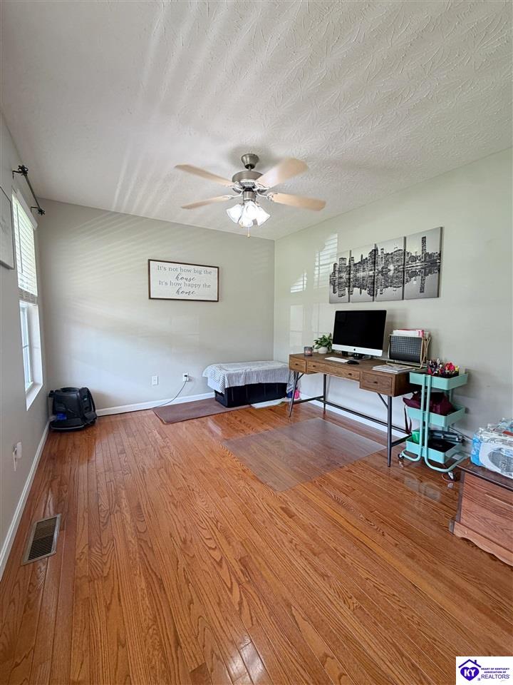 124 W Mossy Creek Court