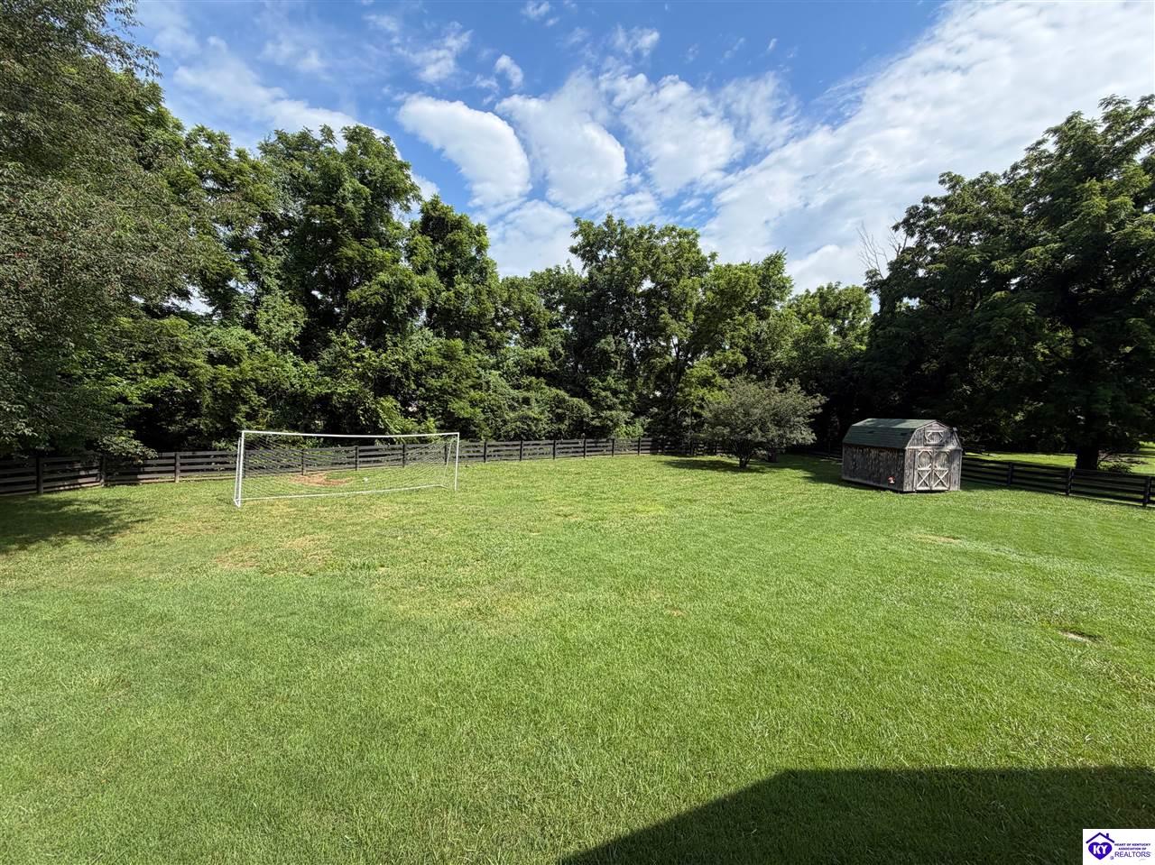 124 W Mossy Creek Court