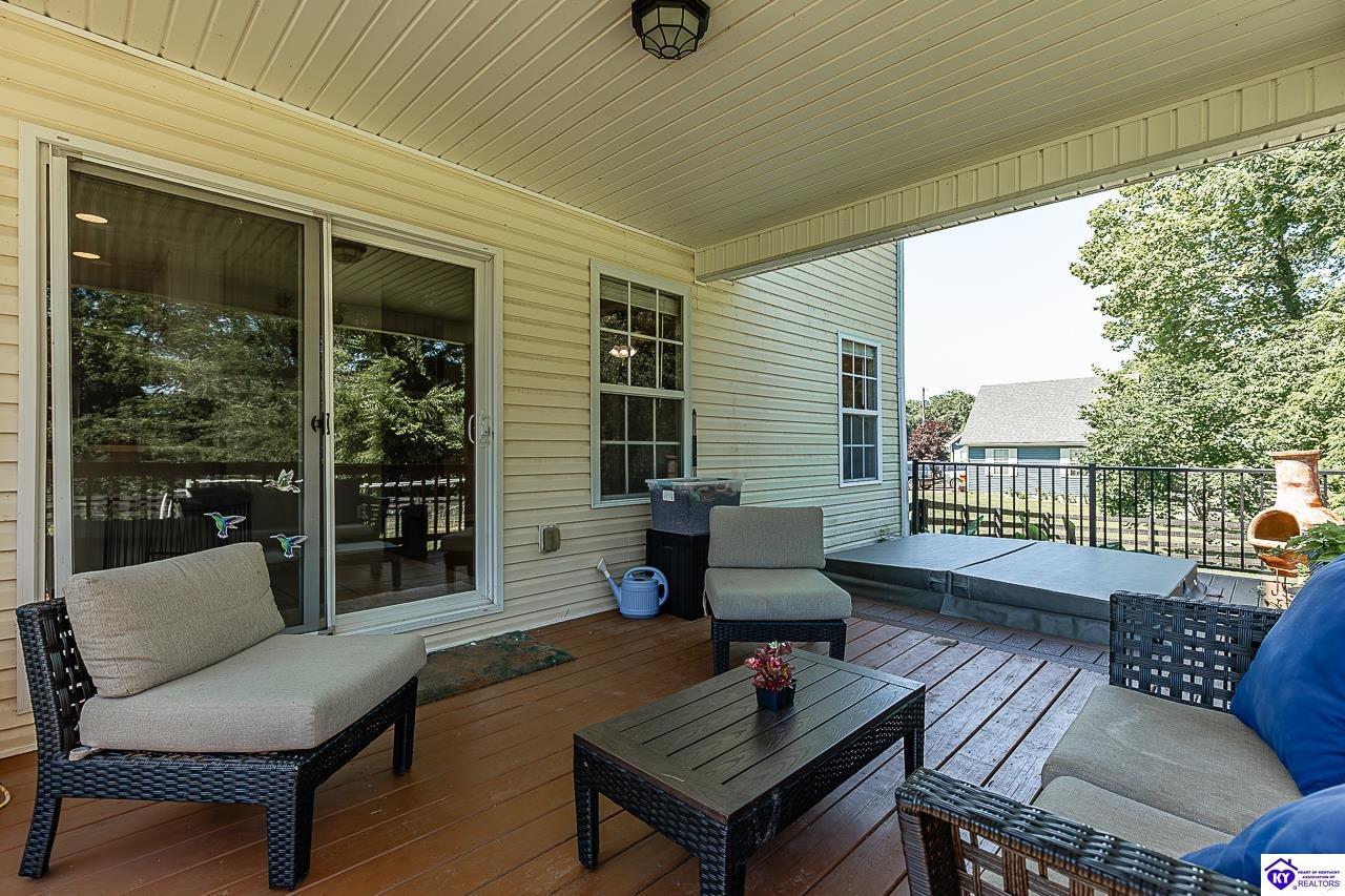 124 W Mossy Creek Court