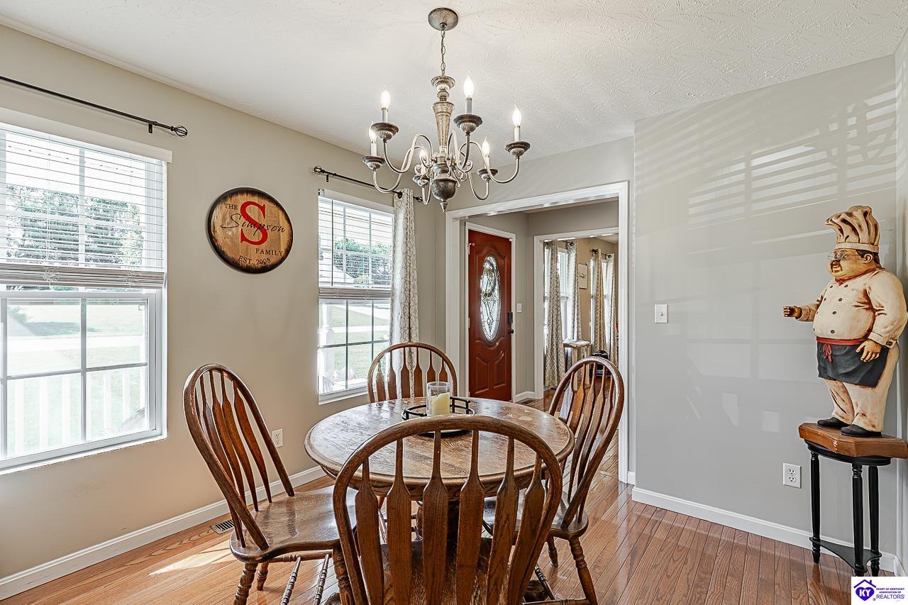 124 W Mossy Creek Court