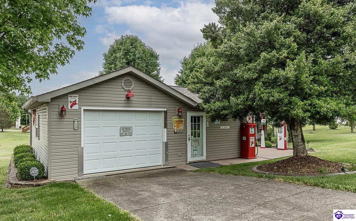696 Pine Valley Drive