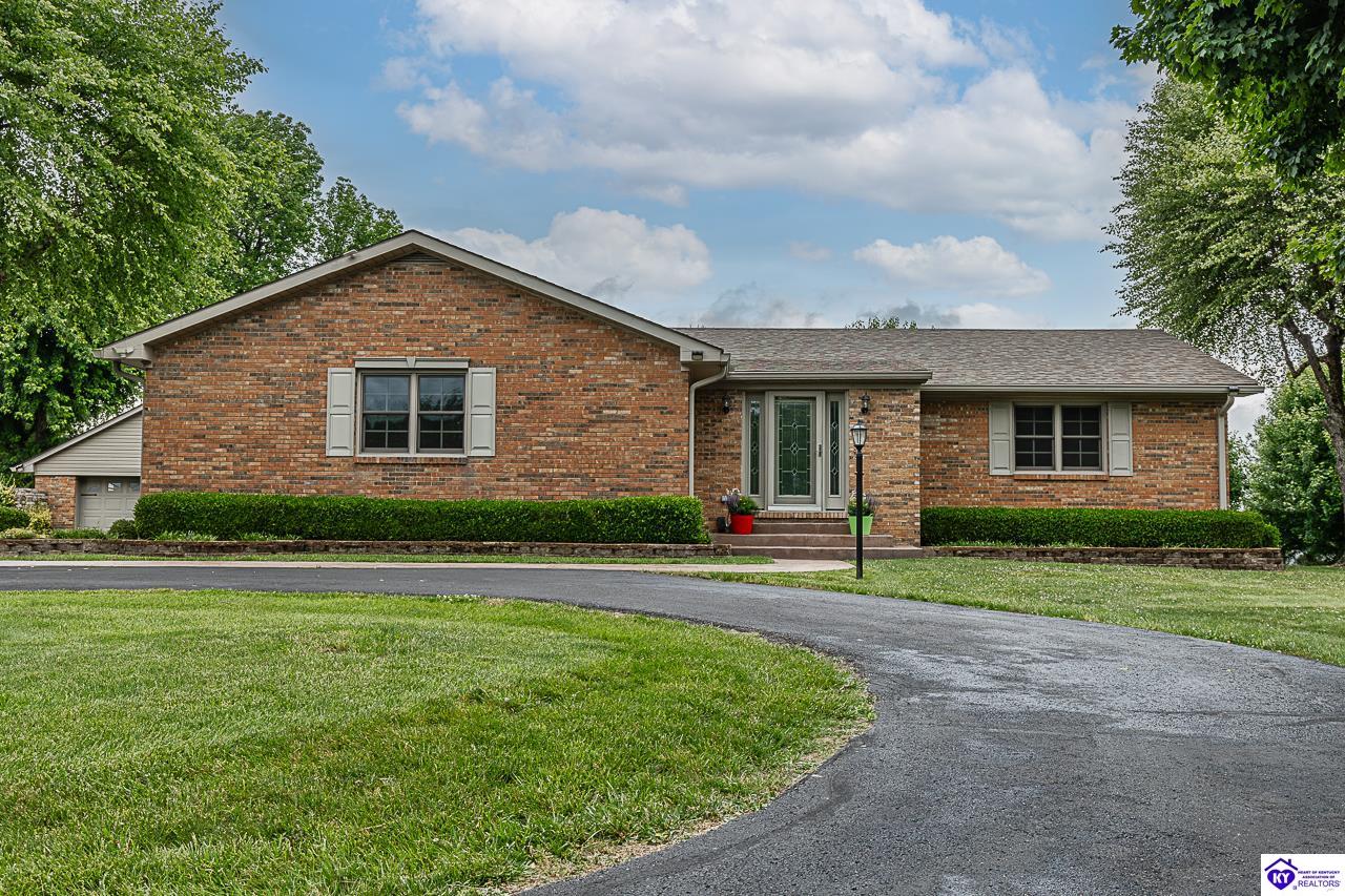 696 Pine Valley Drive