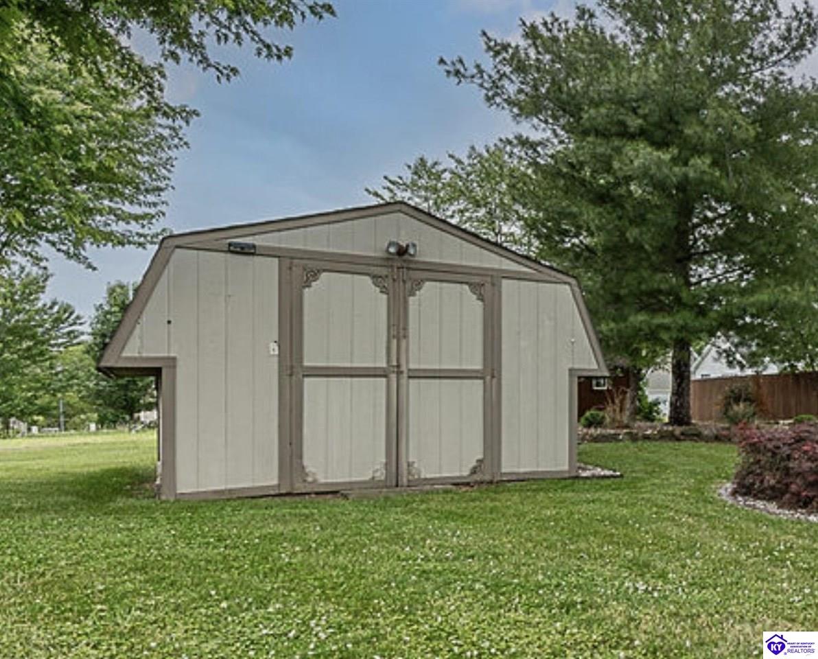 696 Pine Valley Drive