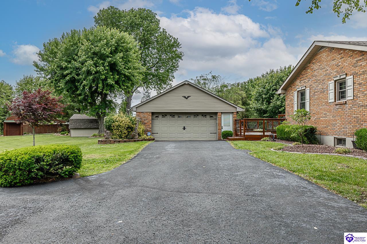 696 Pine Valley Drive
