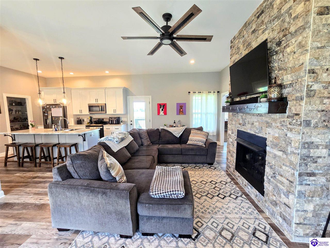 254 Fairview Lane