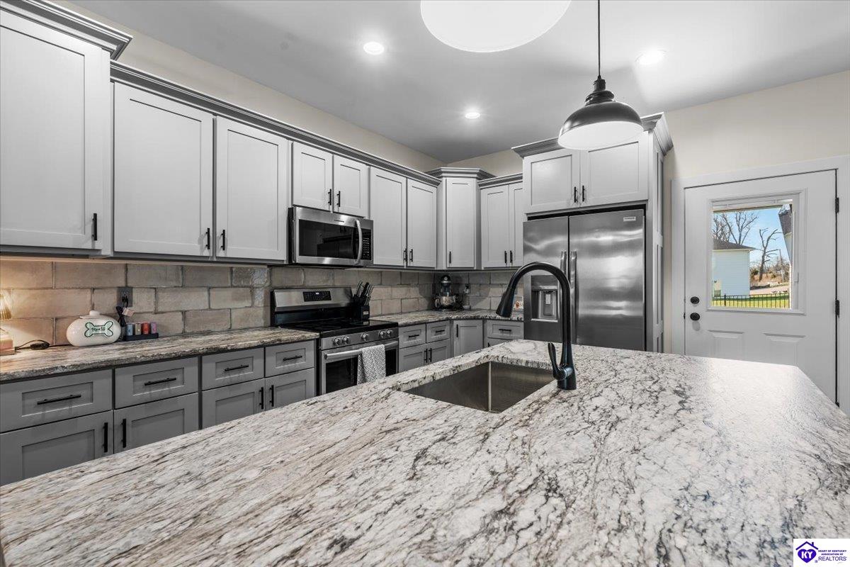 308 High Peak Place