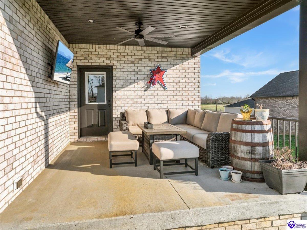 308 High Peak Place