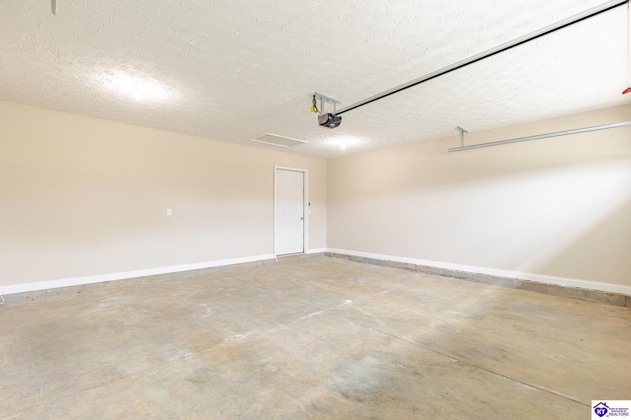 305 Breckinridge Circle