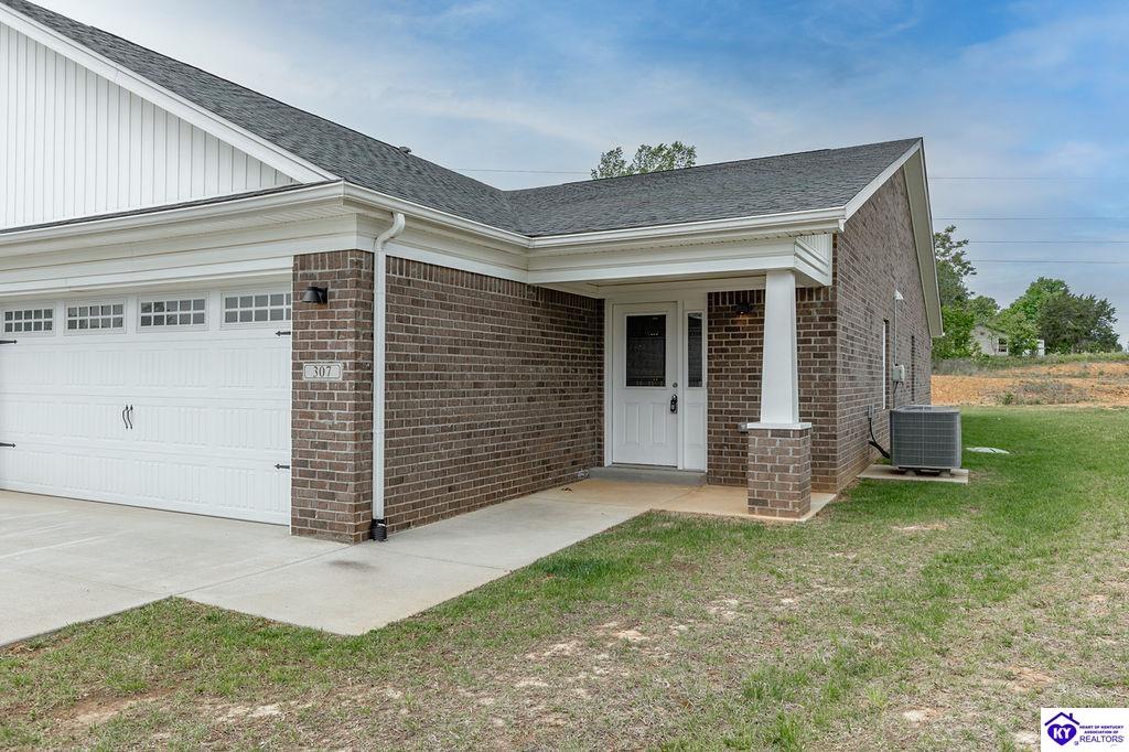 307 Breckinridge Circle