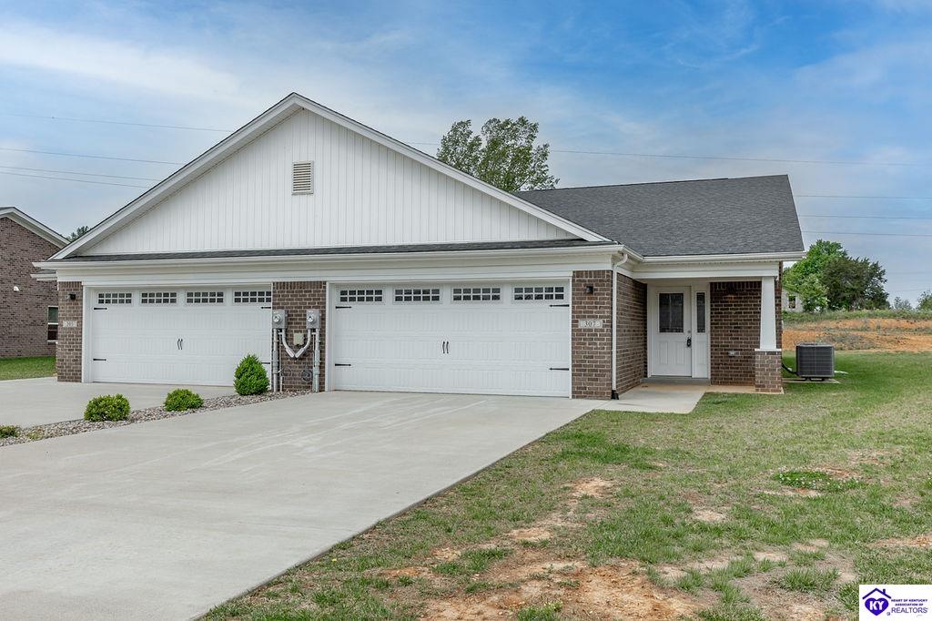 307 Breckinridge Circle