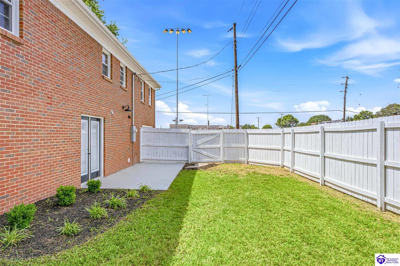 628 Short Street