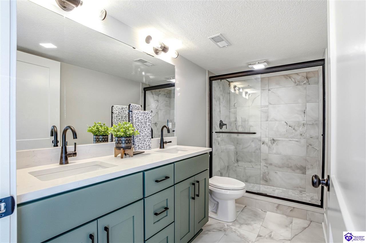 628 Short Street
