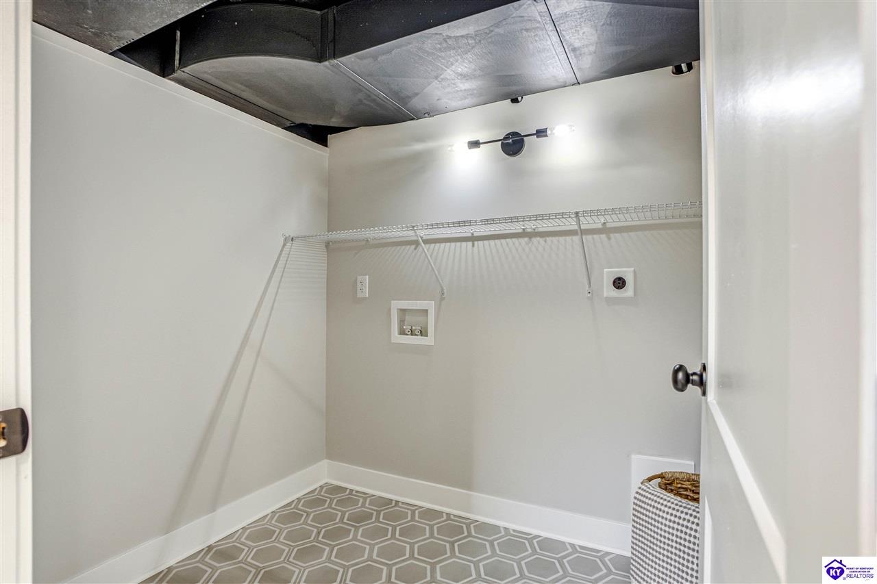 628 Short Street